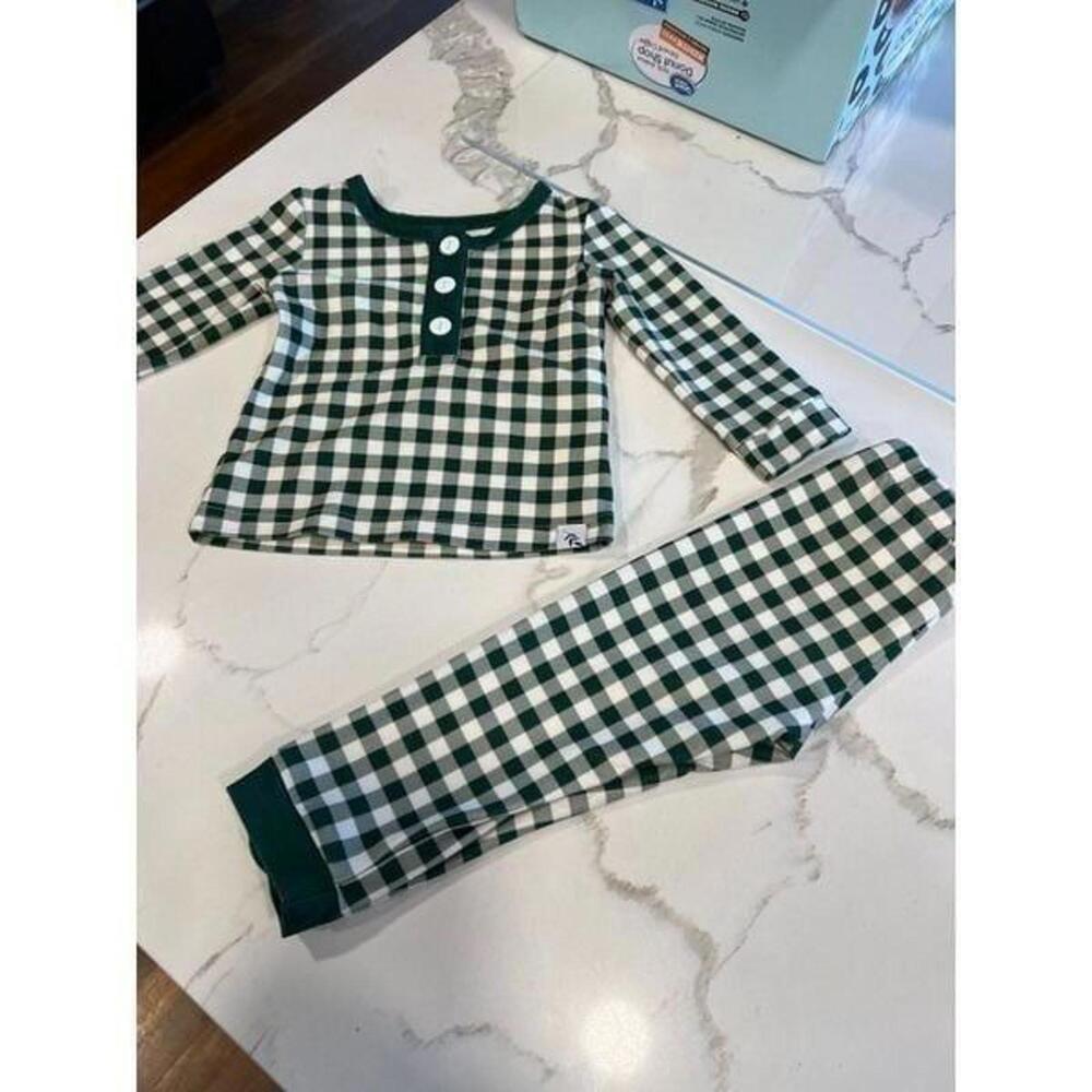 Sweethoney pajama green 2 piece 12 months‎